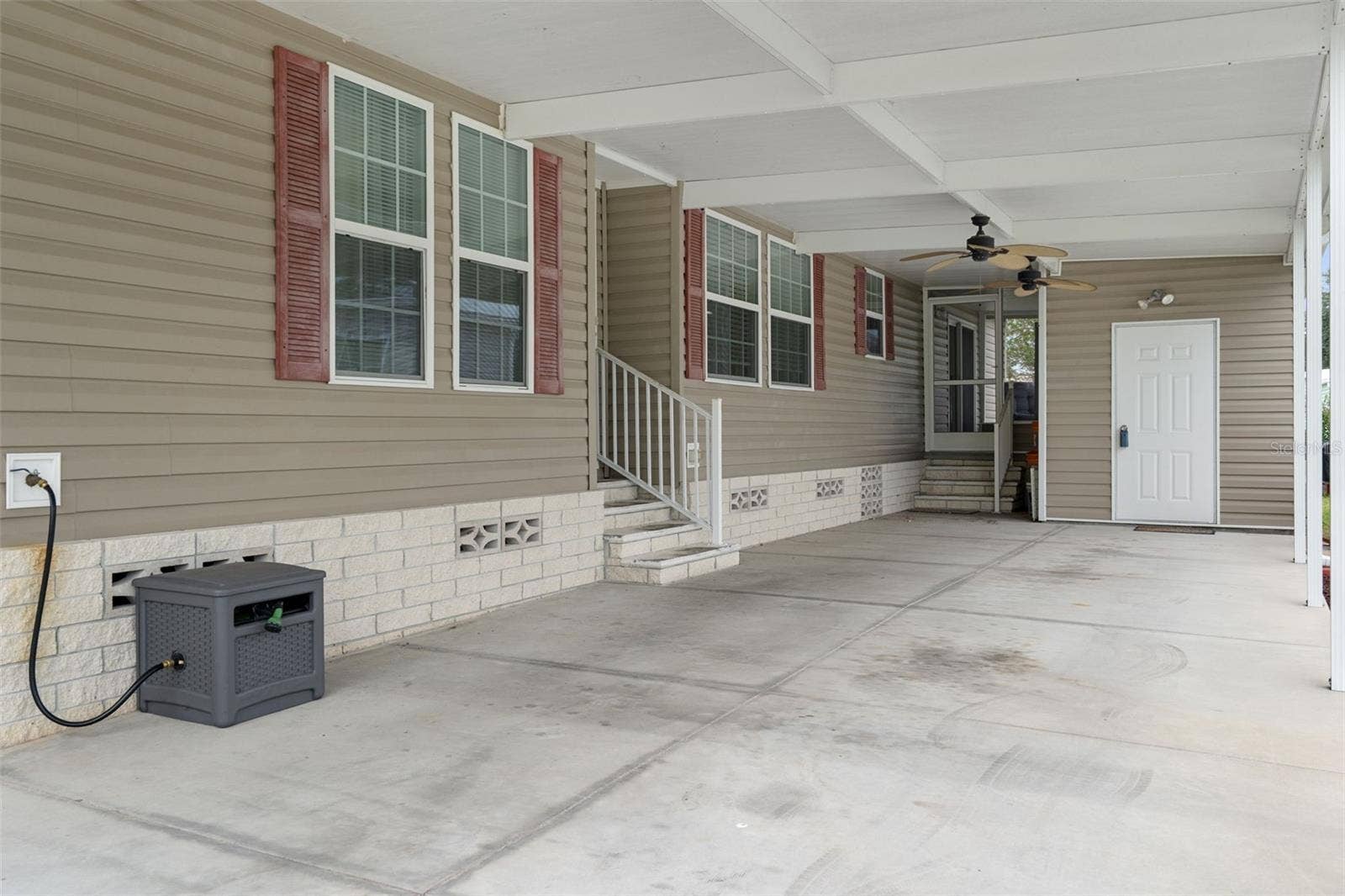 7526 FAIRLANE AVENUE, Brooksville, FL 34613