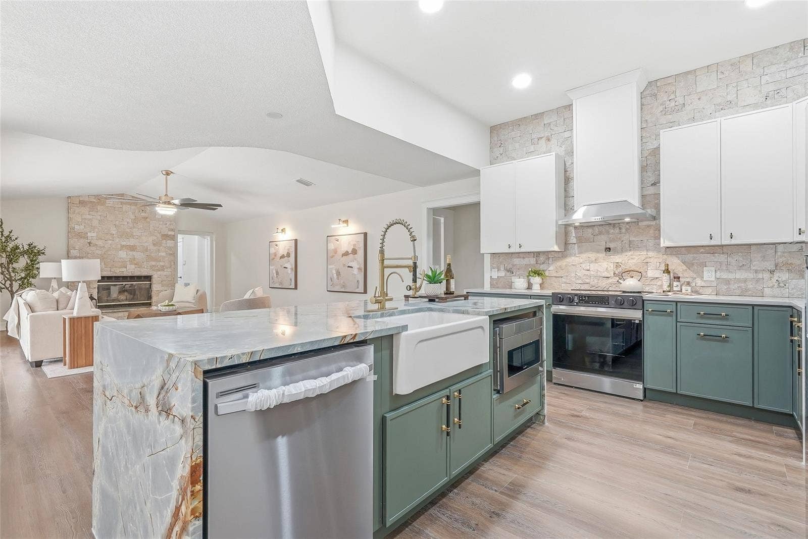2602 S MILLER ROAD, Valrico, FL 33596