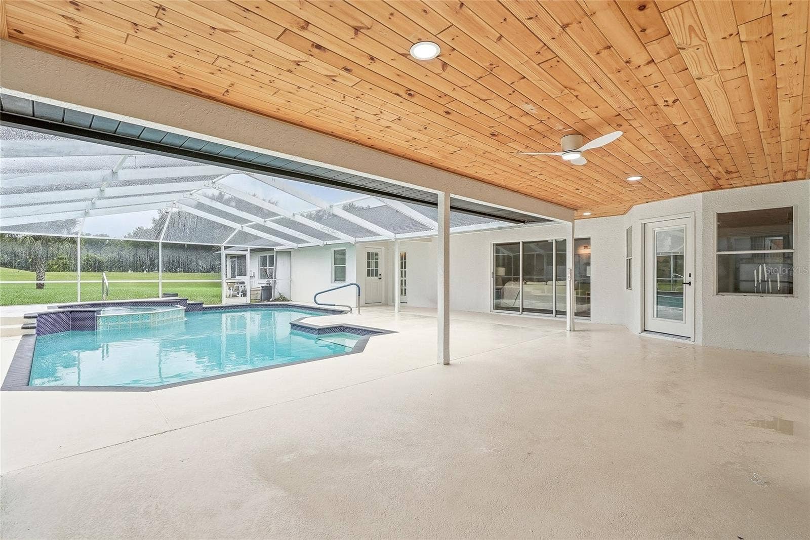 2602 S MILLER ROAD, Valrico, FL 33596