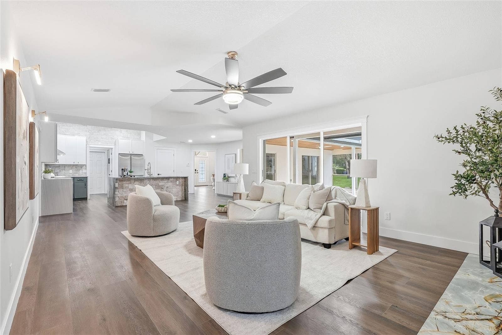 2602 S MILLER ROAD, Valrico, FL 33596