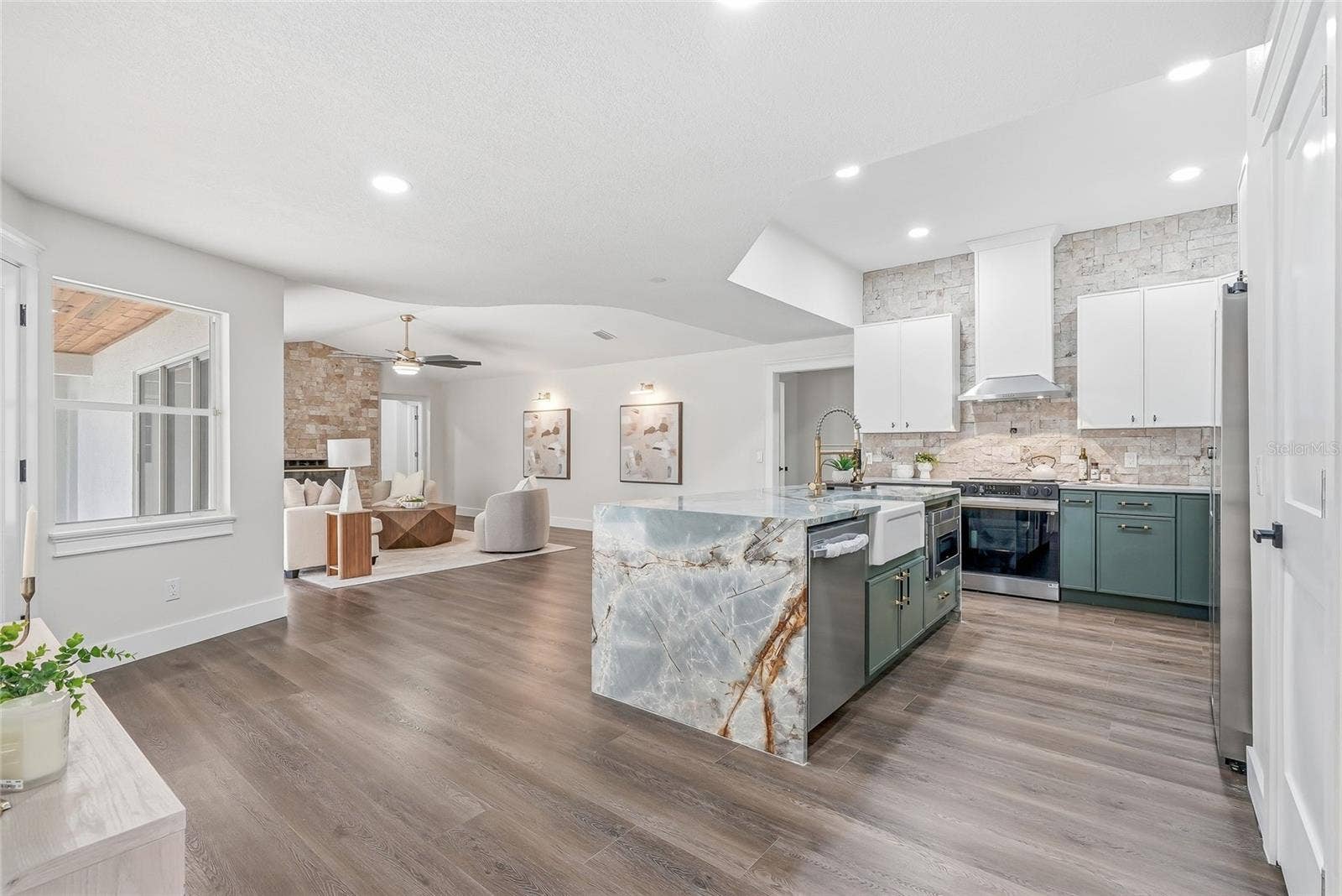 2602 S MILLER ROAD, Valrico, FL 33596