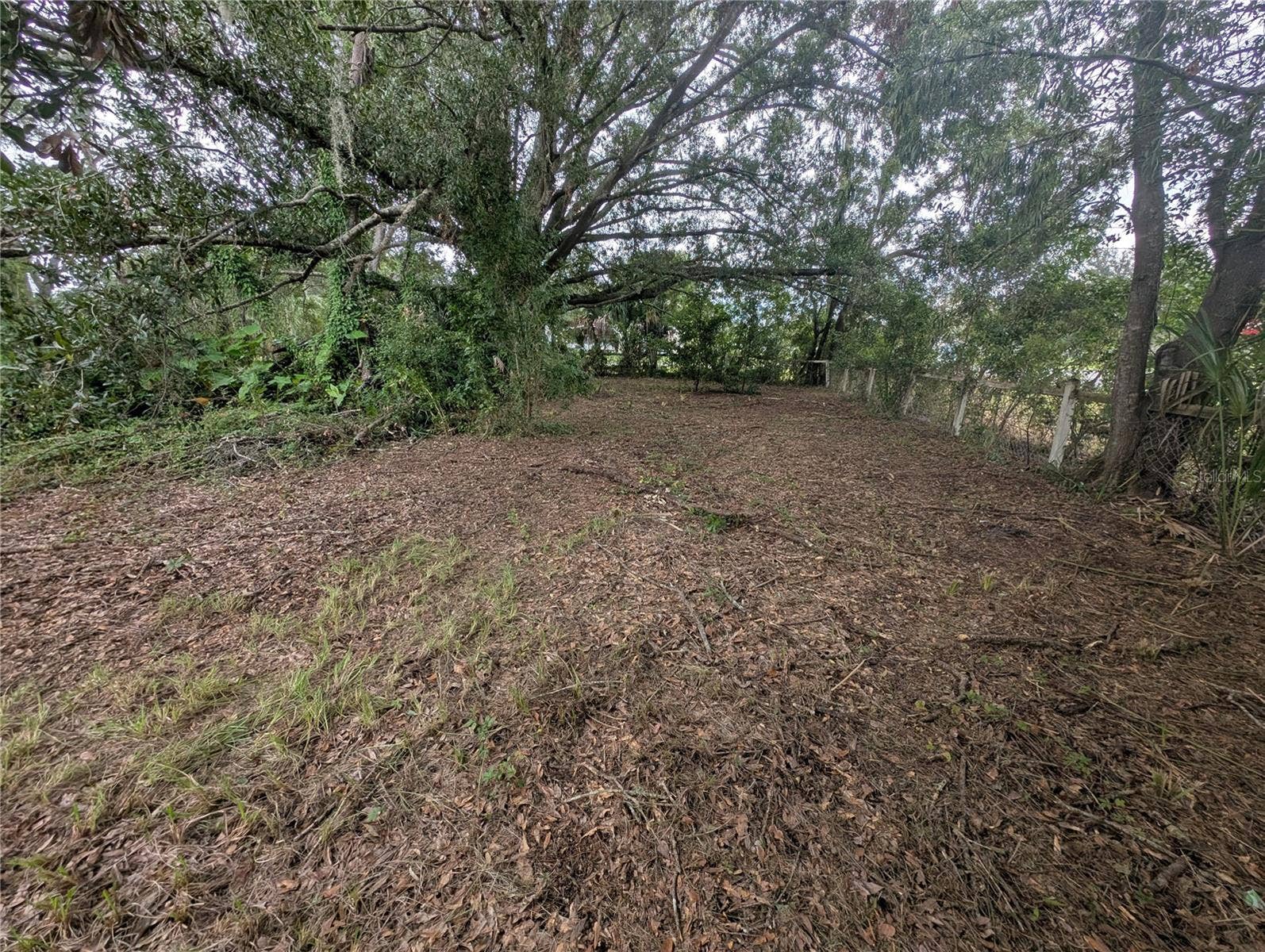 12111 GLENSHIRE DRIVE, Riverview, FL 33579 12111 GLENSHIRE DRIVE, Riverview, FL 33579