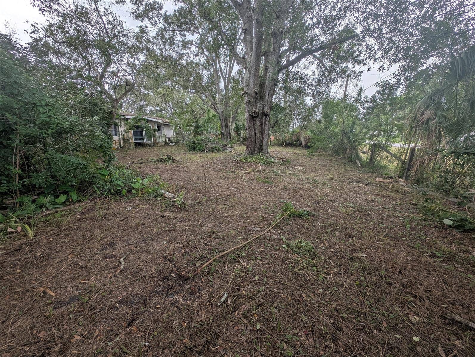 12111 GLENSHIRE DRIVE, Riverview, FL 33579 12111 GLENSHIRE DRIVE, Riverview, FL 33579