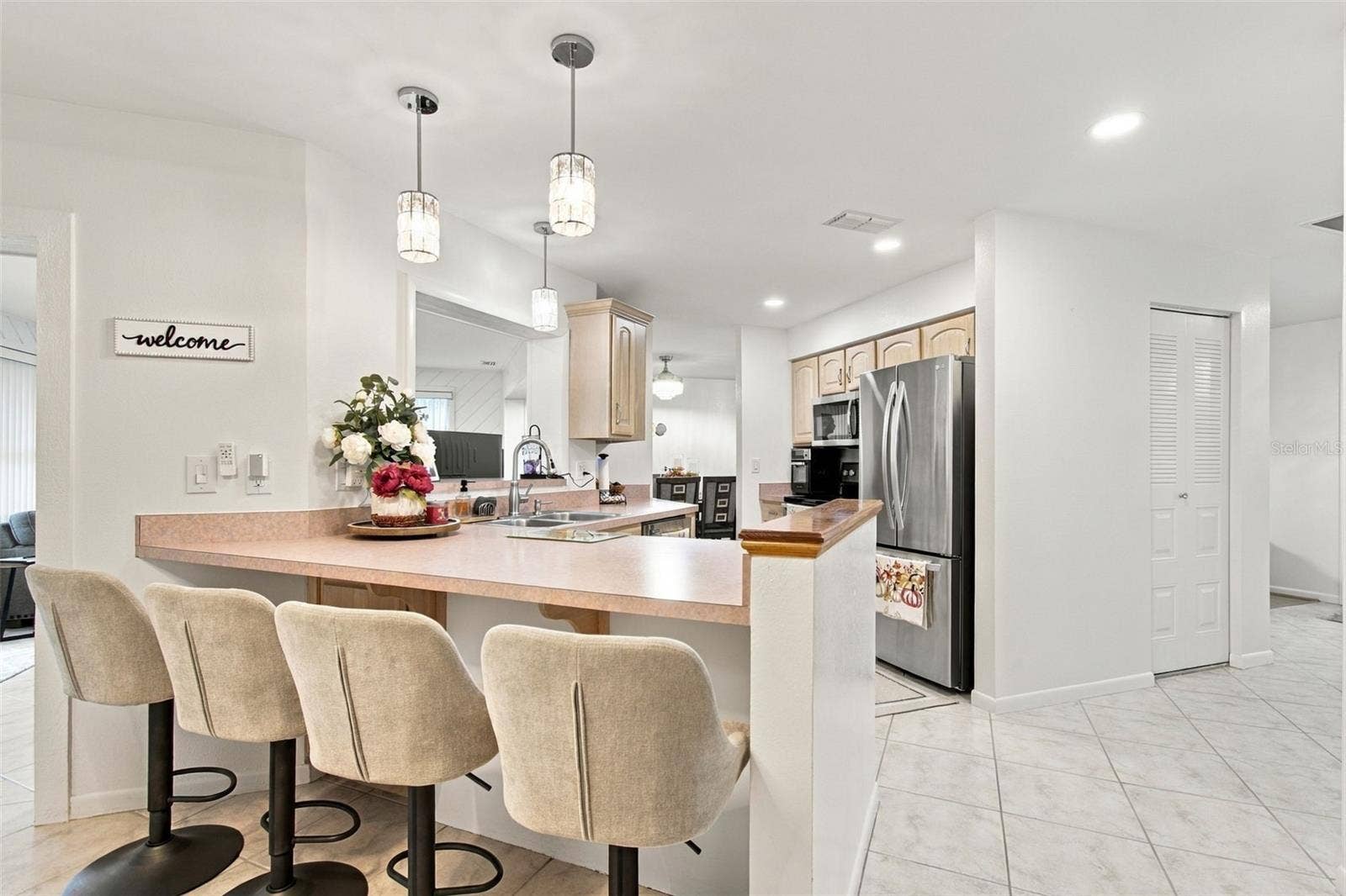 14304 91ST AVENUE, Seminole, FL 33776 EAT IN SPACE IN KITCHEN