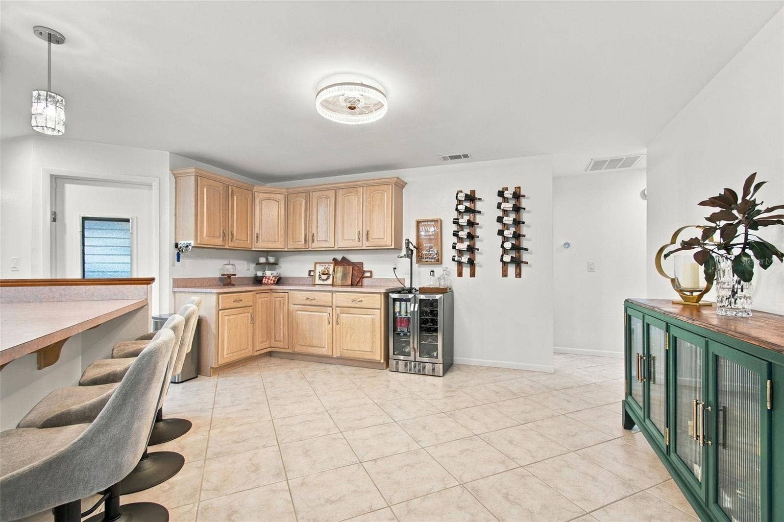 14304 91ST AVENUE, Seminole, FL 33776 ADDITOINAL LIIVING SPACE FOR A FAMILY ROOM
