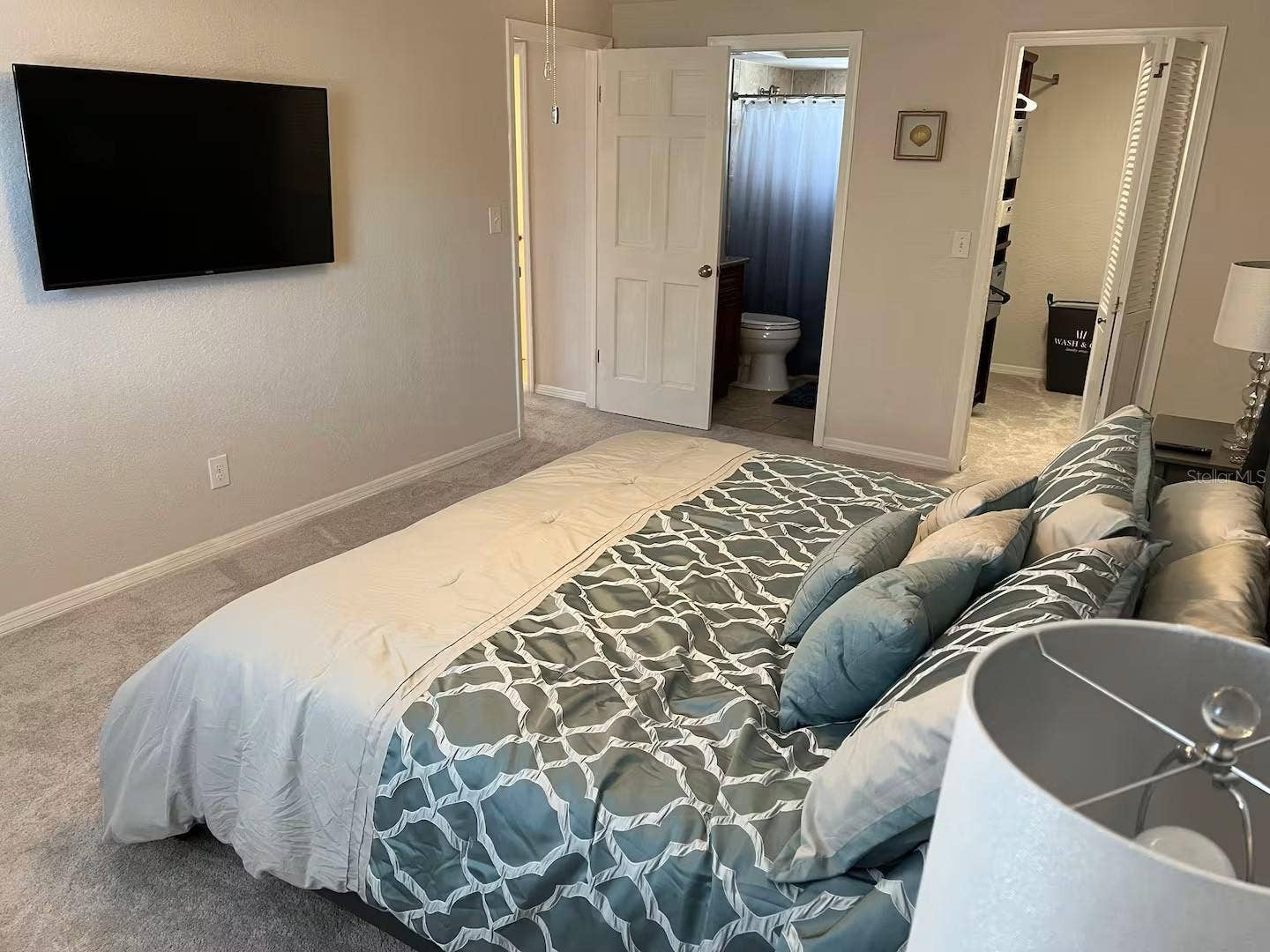 6403 EVERGREEN AVENUE, Seminole, FL 33772 6403 EVERGREEN AVENUE, Seminole, FL 33772