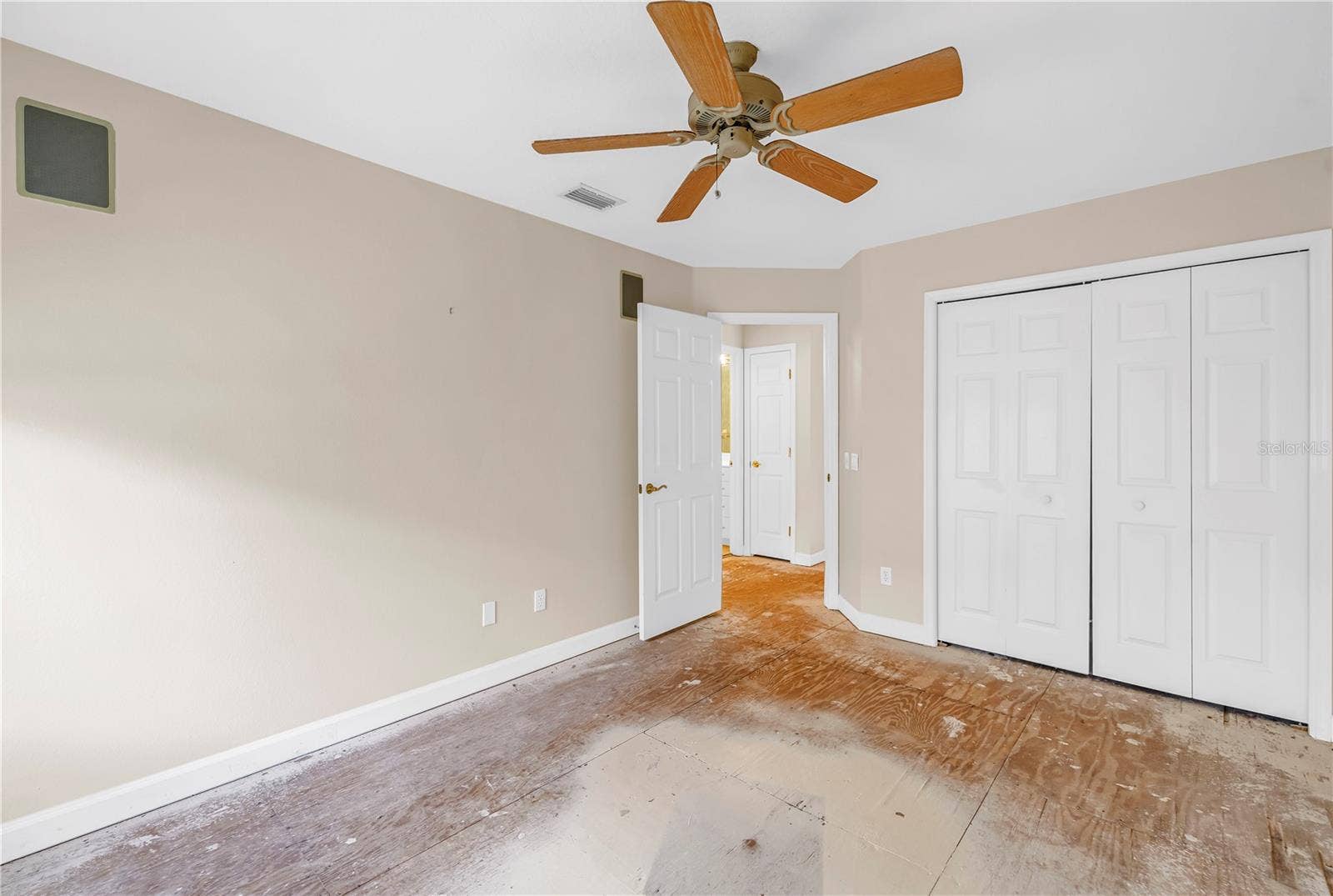9724 SAGO POINT DRIVE, Seminole, FL 33777 9724 SAGO POINT DRIVE, Seminole, FL 33777