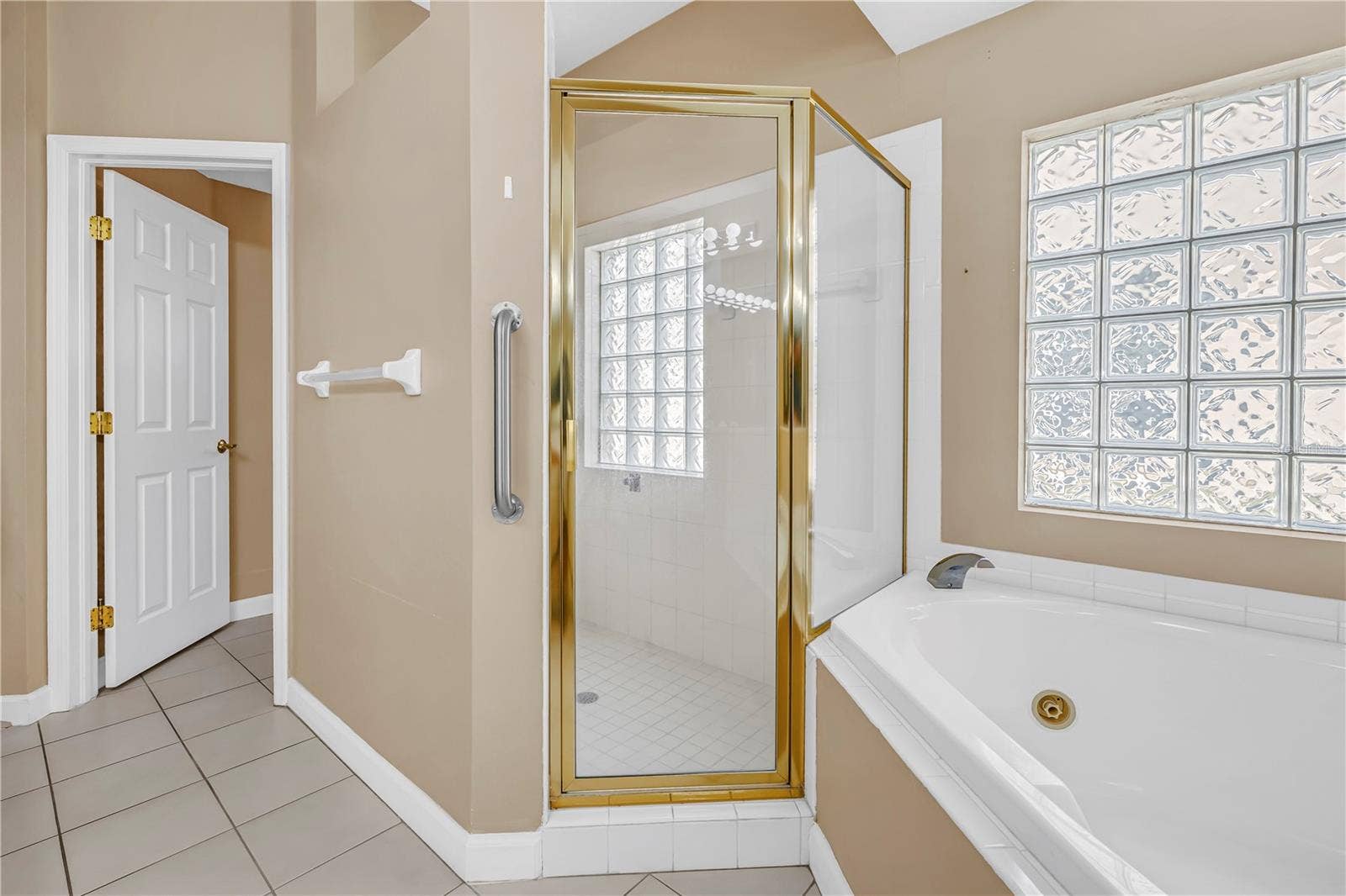 9724 SAGO POINT DRIVE, Seminole, FL 33777 9724 SAGO POINT DRIVE, Seminole, FL 33777