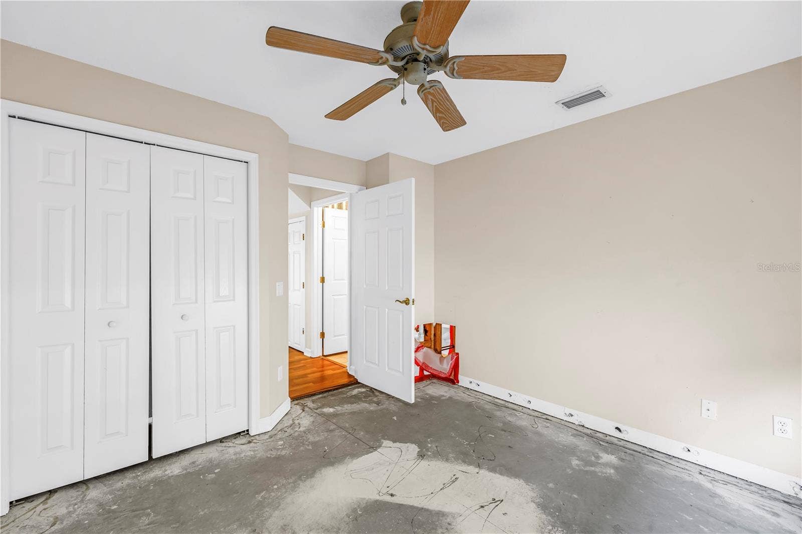 9724 SAGO POINT DRIVE, Seminole, FL 33777 9724 SAGO POINT DRIVE, Seminole, FL 33777