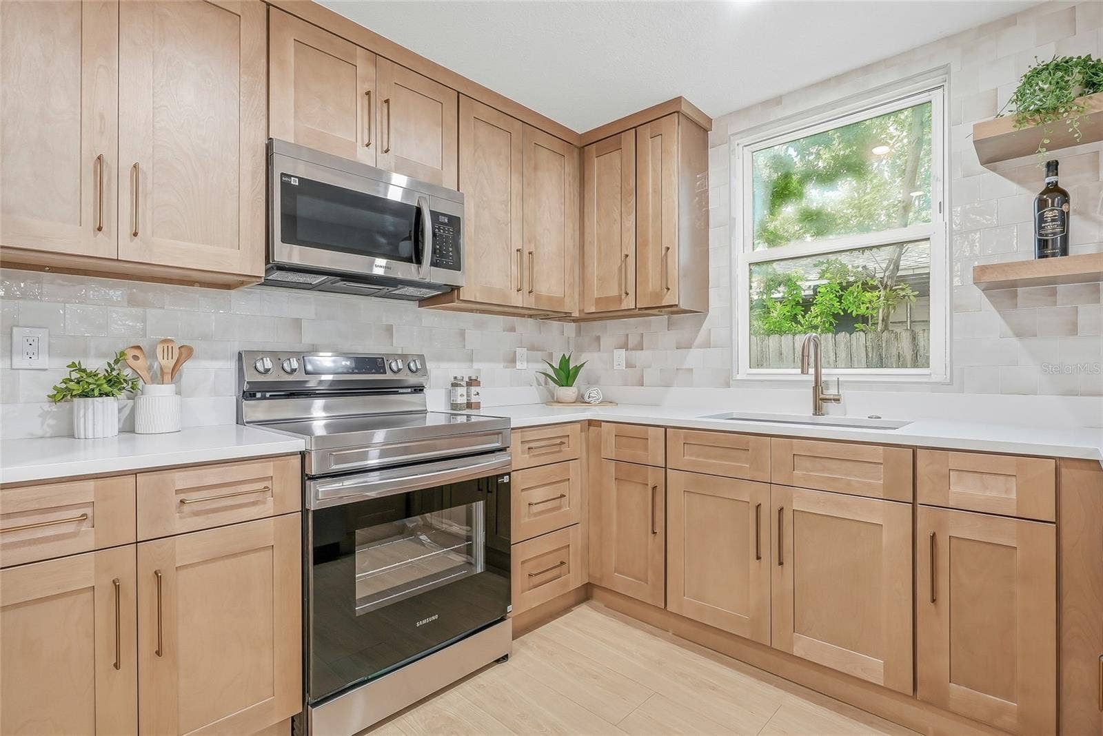 4750 EMERSON AVENUE S, St Petersburg, FL 33711