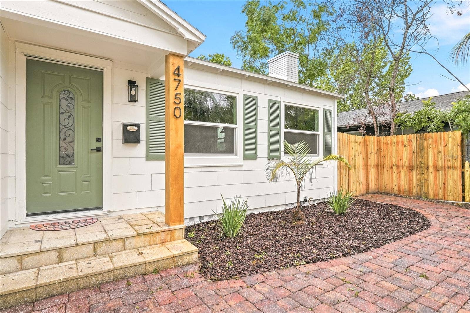 4750 EMERSON AVENUE S, St Petersburg, FL 33711