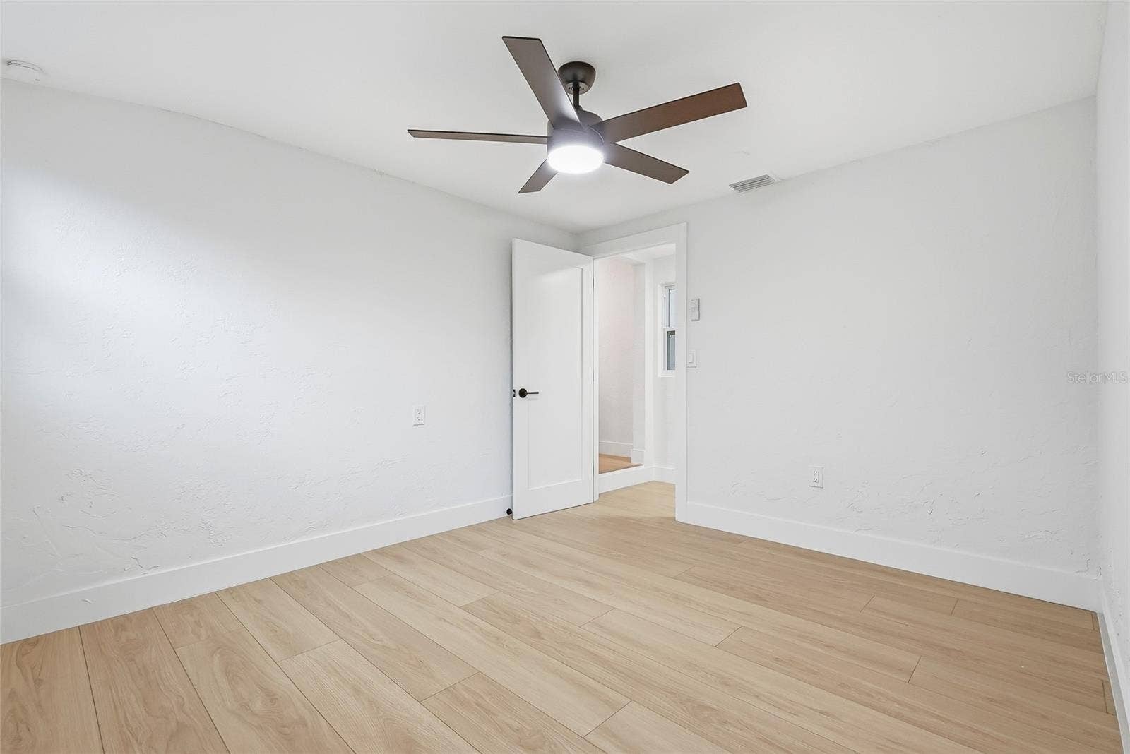 4750 EMERSON AVENUE S, St Petersburg, FL 33711