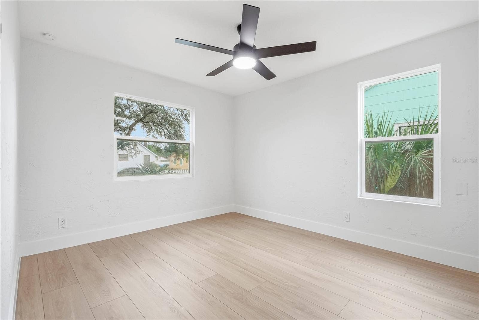 4750 EMERSON AVENUE S, St Petersburg, FL 33711