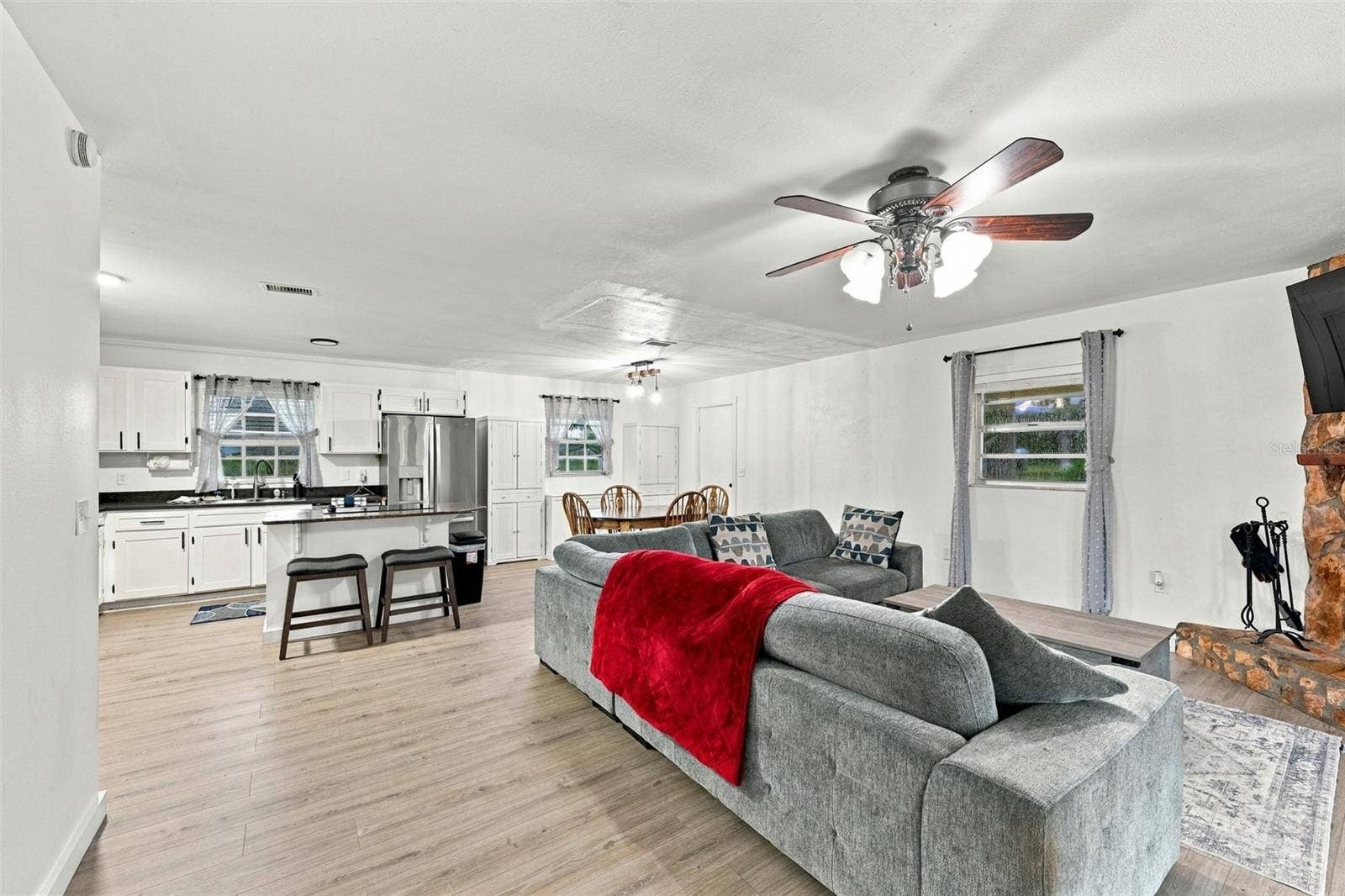 9124 CAREY ROAD, Lithia, FL 33547 9124 CAREY ROAD, Lithia, FL 33547