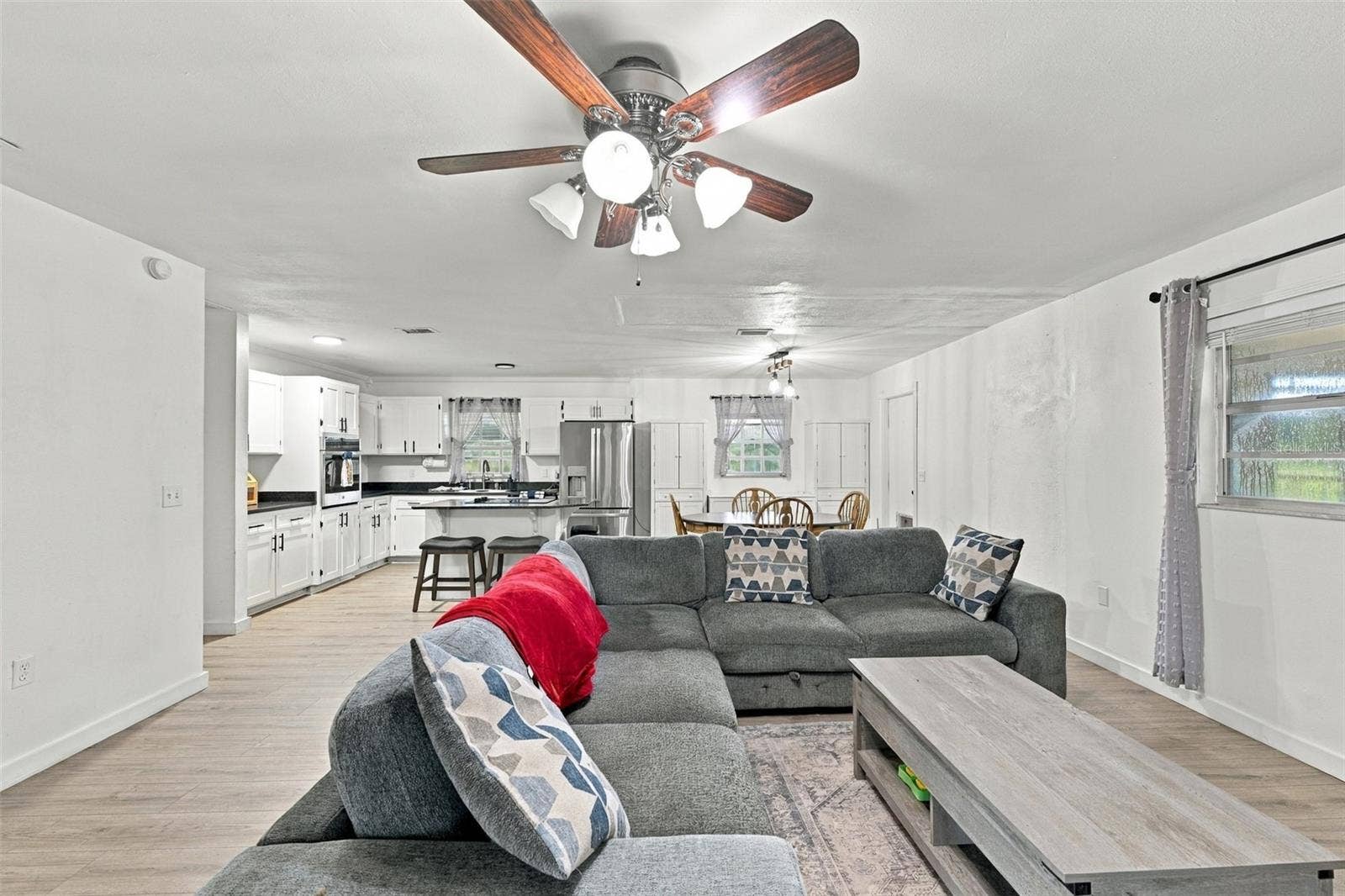 9124 CAREY ROAD, Lithia, FL 33547 9124 CAREY ROAD, Lithia, FL 33547