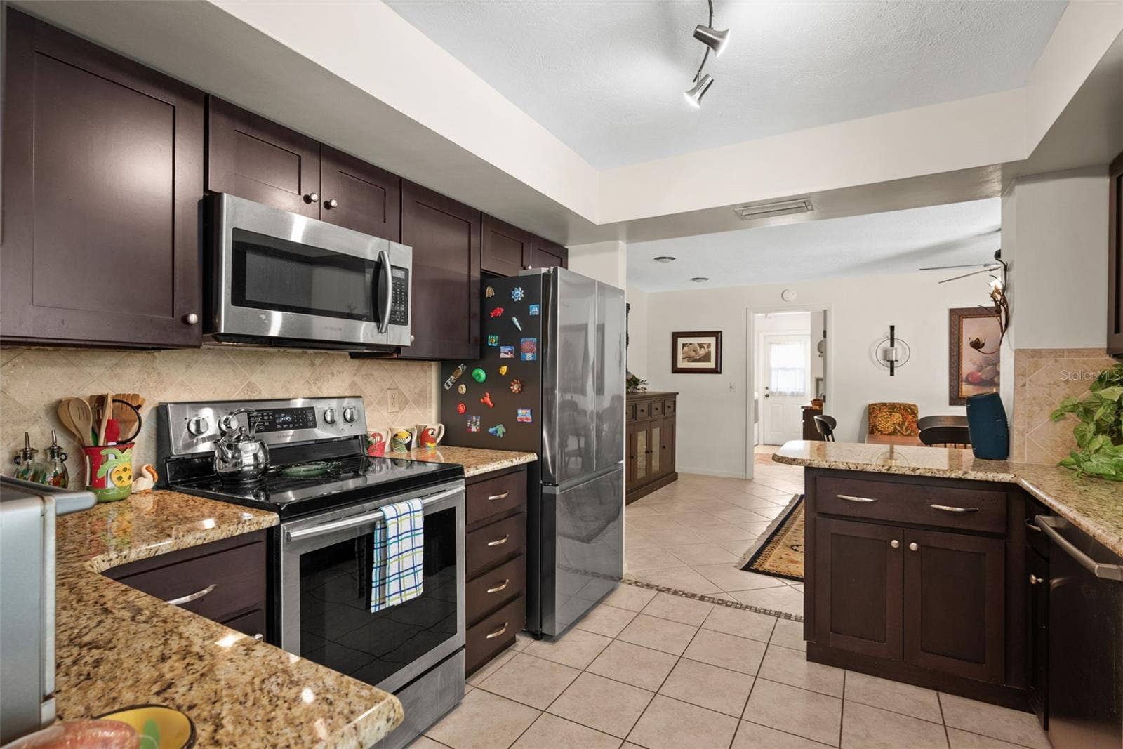 13906 105TH AVENUE, Largo, FL 33774