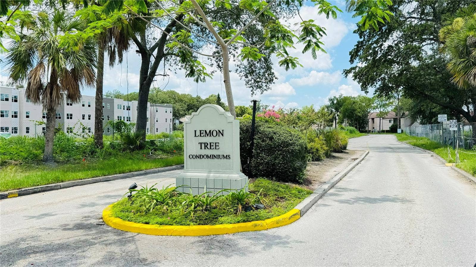 4368 AQUA VISTA DRIVE, #8D, Orlando, FL 32839 4368 AQUA VISTA DRIVE, #8D, Orlando, FL 32839