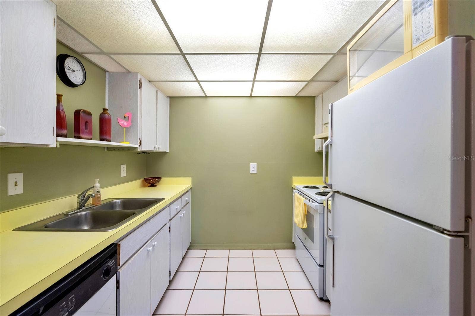 1814 FOXHUNT DRIVE, #A, Sun City Center, FL 33573