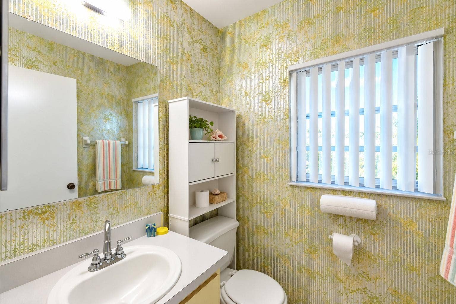 1814 FOXHUNT DRIVE, #A, Sun City Center, FL 33573 1814 FOXHUNT DRIVE, #A, Sun City Center, FL 33573