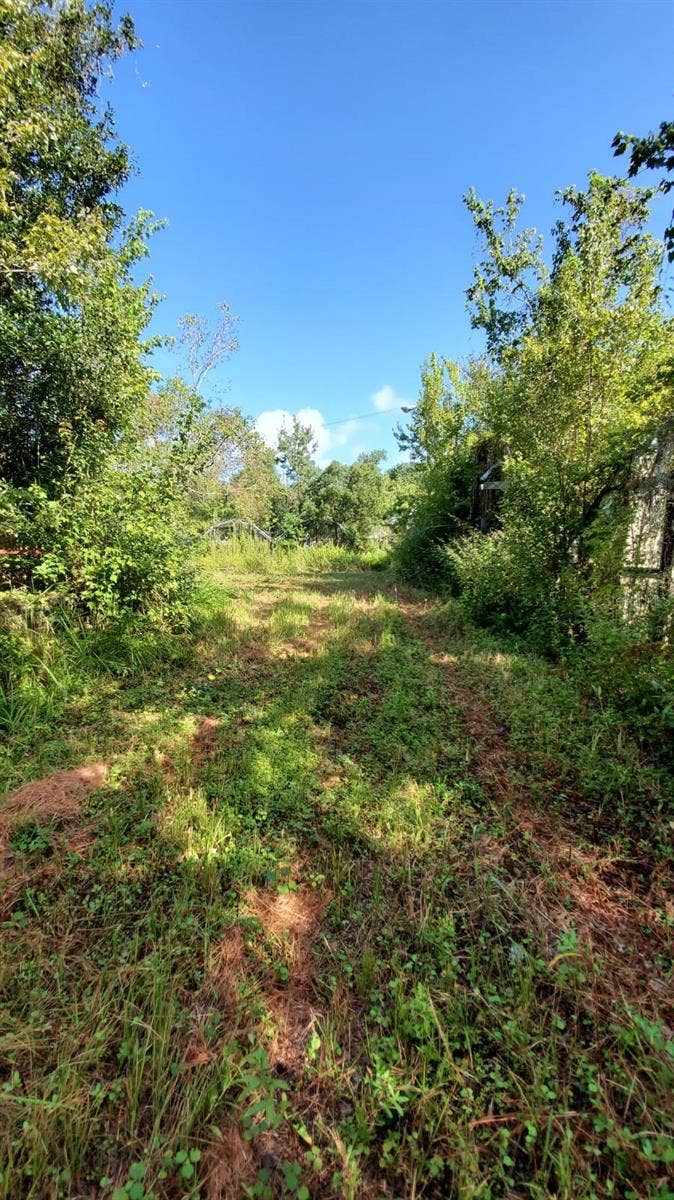 200 W ENGLISH STREET, Plant City, FL 33563