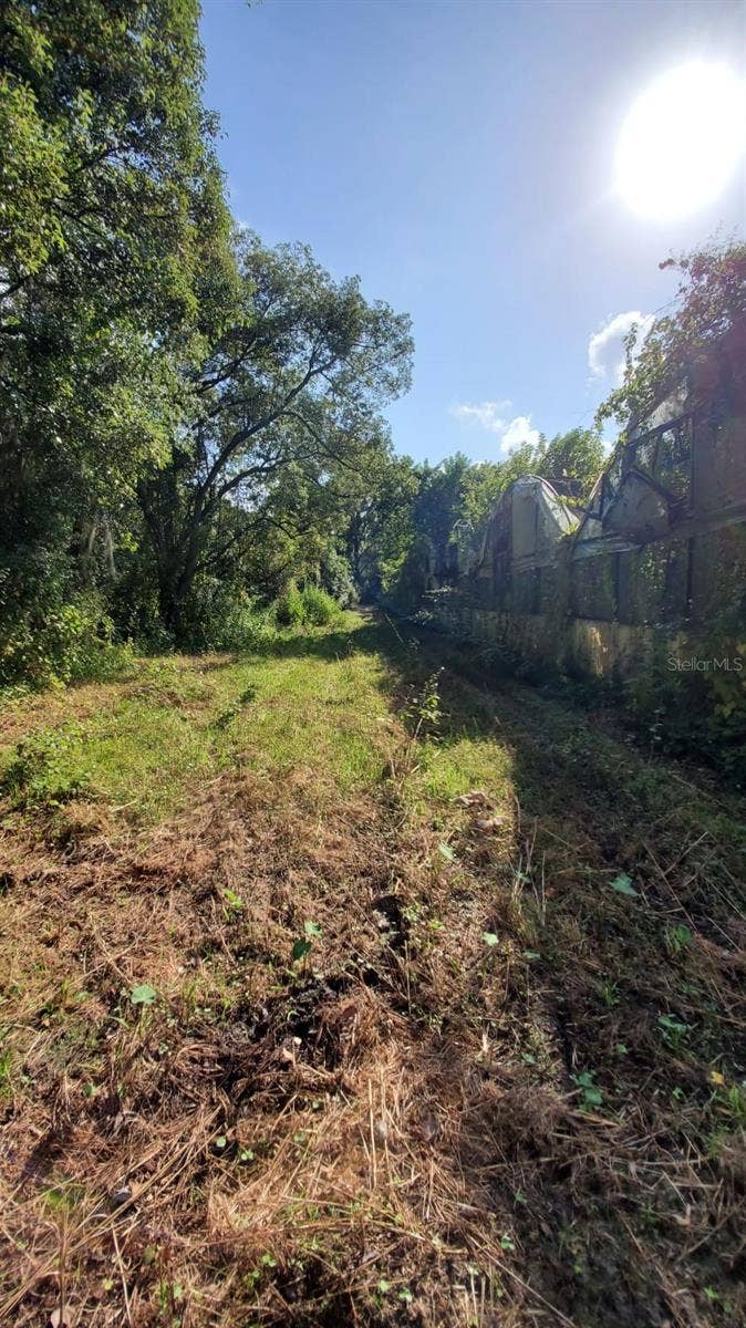 200 W ENGLISH STREET, Plant City, FL 33563
