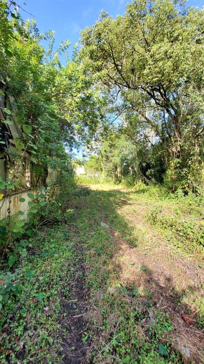 200 W ENGLISH STREET, Plant City, FL 33563