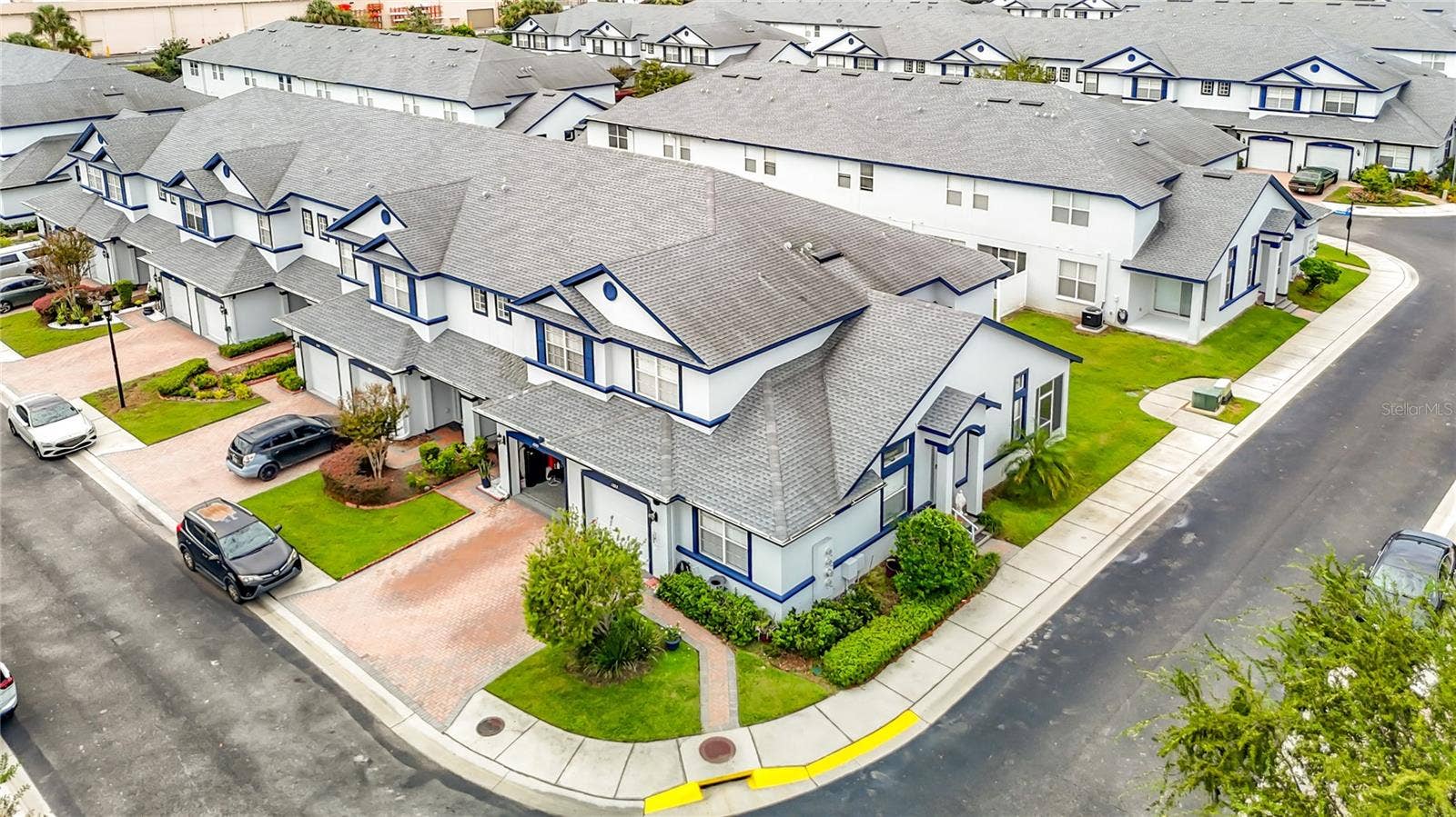 1203 SUMMERGATE DRIVE, Valrico, FL 33594