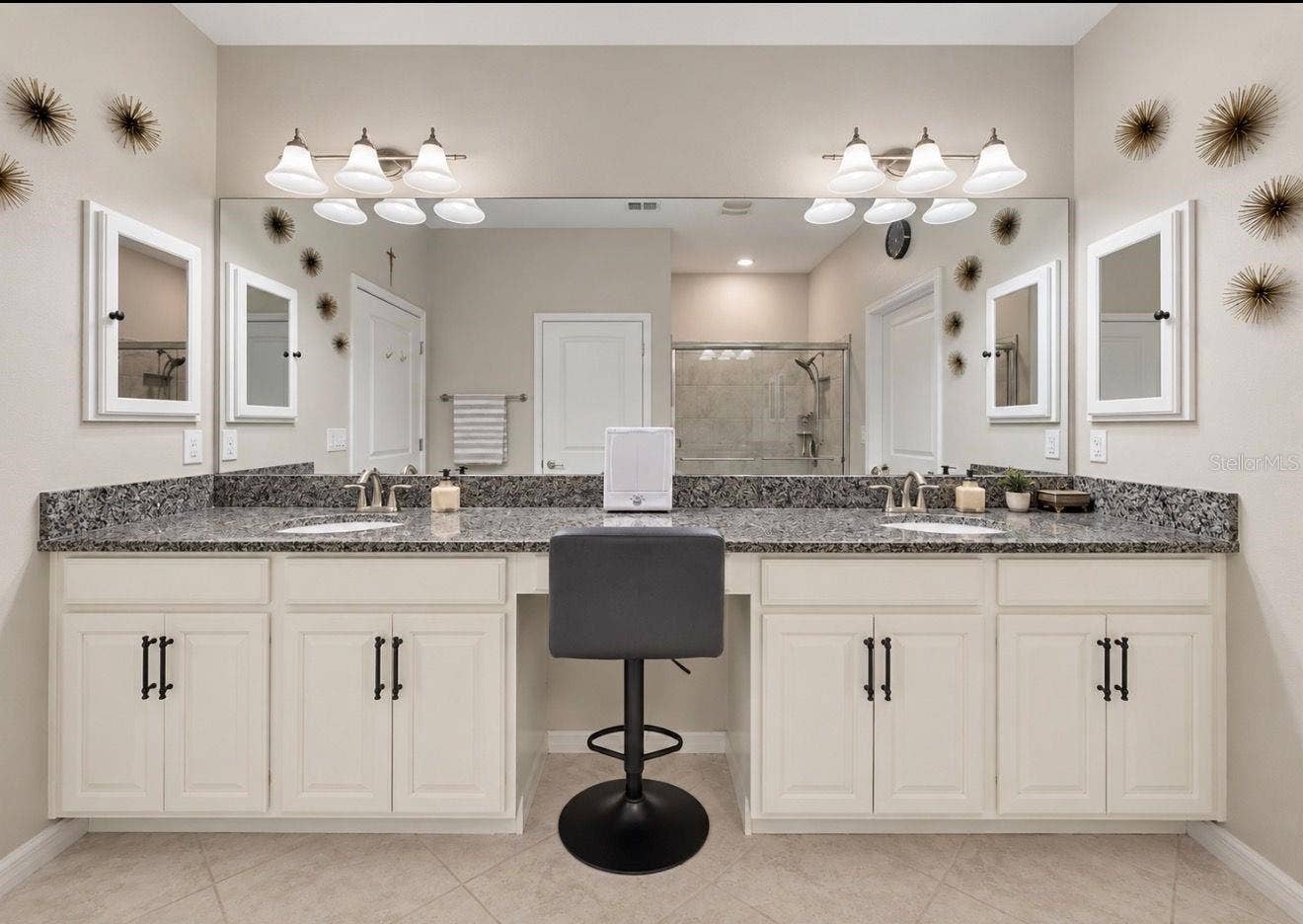 Double vanity