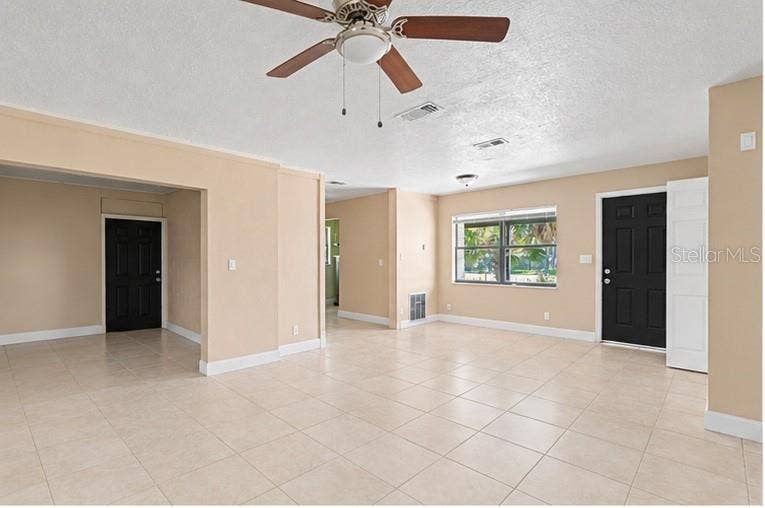 425 WALNUT STREET, Daytona Beach, FL 32114 425 WALNUT STREET, Daytona Beach, FL 32114
