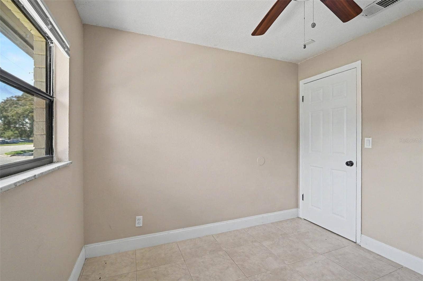 425 WALNUT STREET, Daytona Beach, FL 32114 425 WALNUT STREET, Daytona Beach, FL 32114