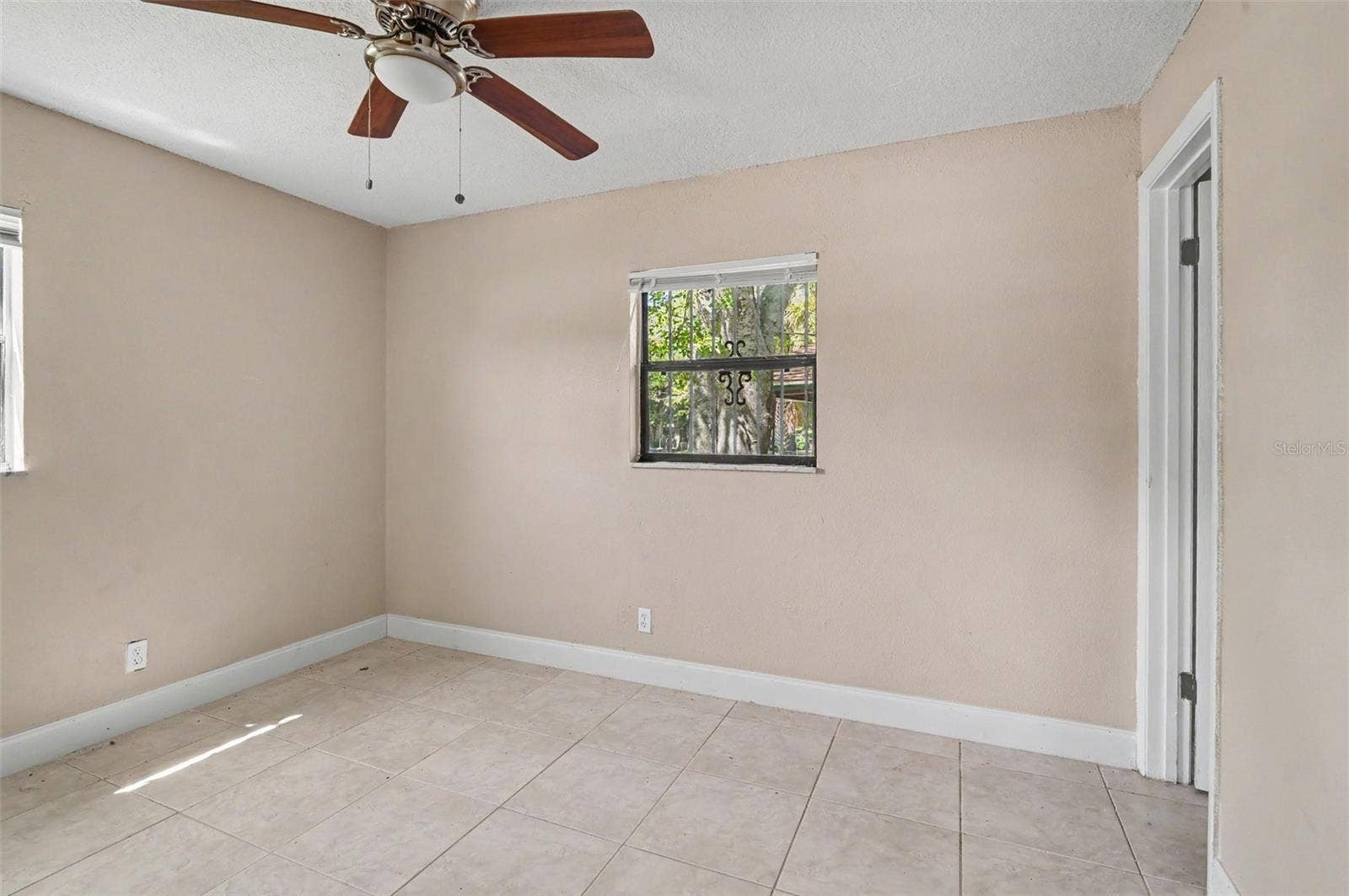 425 WALNUT STREET, Daytona Beach, FL 32114 425 WALNUT STREET, Daytona Beach, FL 32114