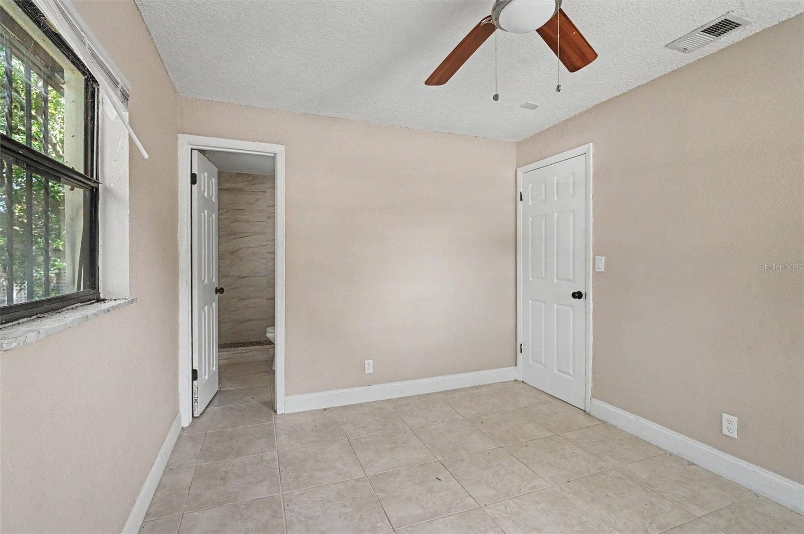 425 WALNUT STREET, Daytona Beach, FL 32114 425 WALNUT STREET, Daytona Beach, FL 32114