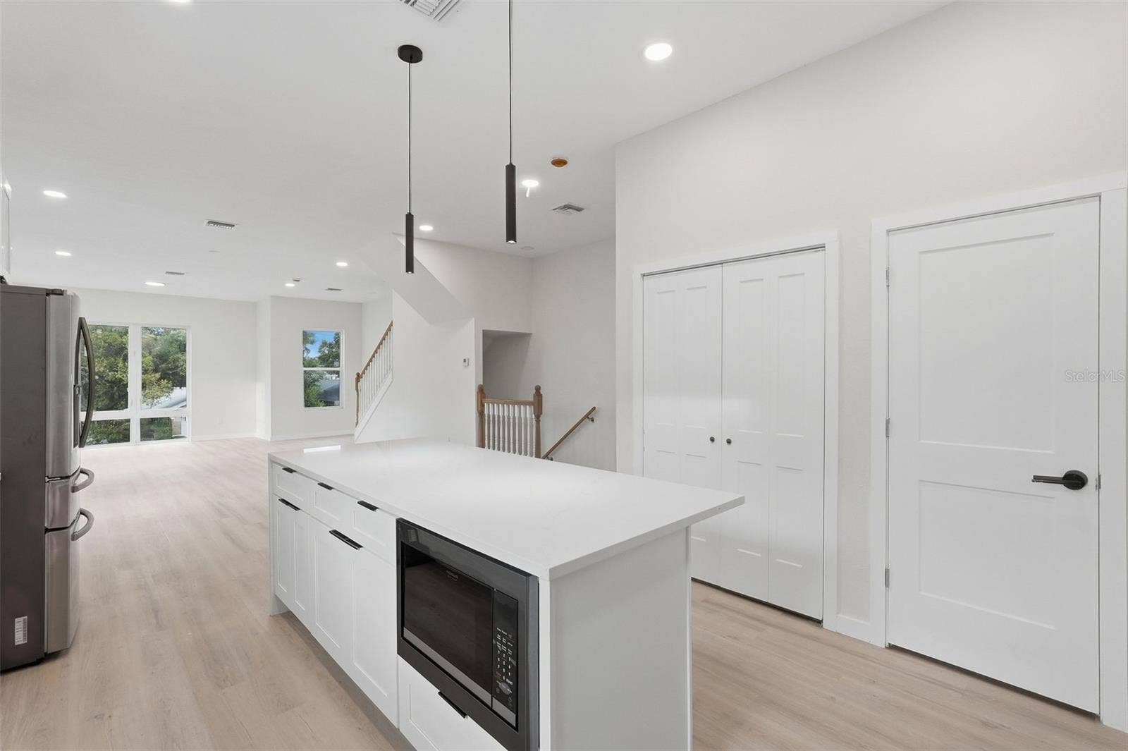 2144 5TH AVENUE N, St Petersburg, FL 33713