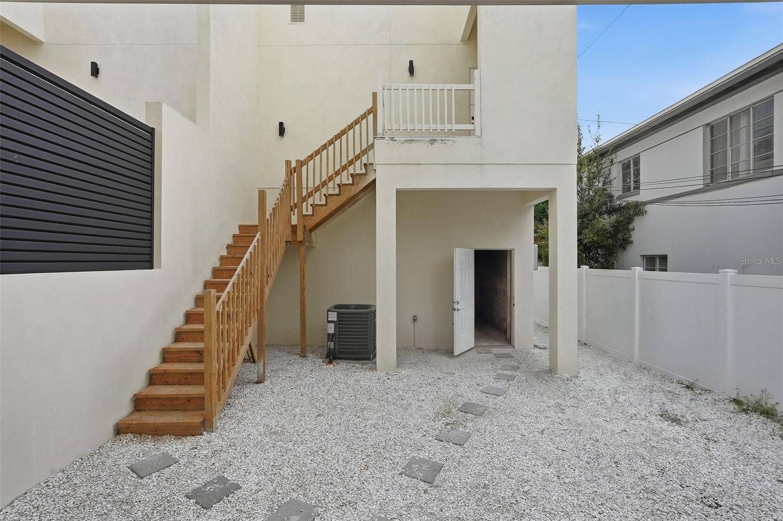2144 5TH AVENUE N, St Petersburg, FL 33713
