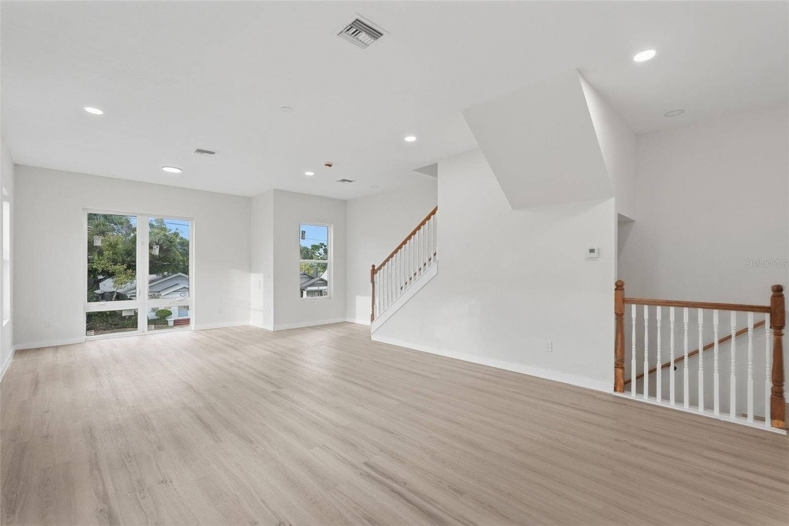 2144 5TH AVENUE N, St Petersburg, FL 33713