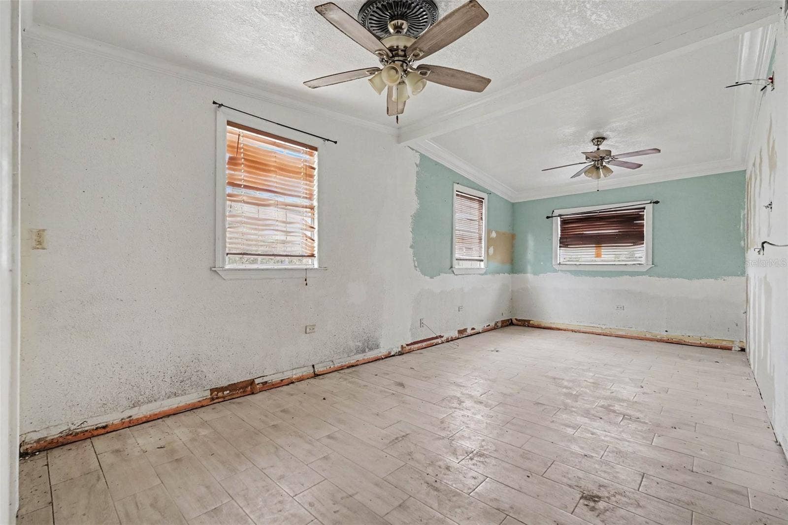 10925 N FLORENCE AVENUE, Tampa, FL 33612 10925 N FLORENCE AVENUE, Tampa, FL 33612