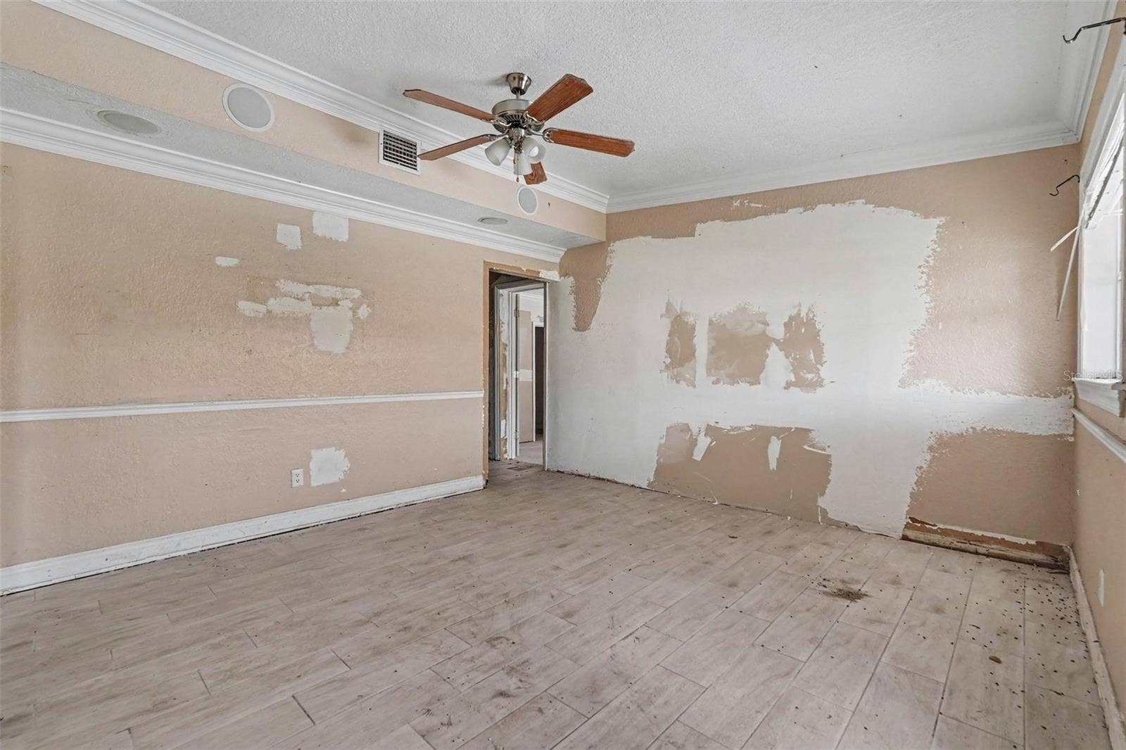 10925 N FLORENCE AVENUE, Tampa, FL 33612 10925 N FLORENCE AVENUE, Tampa, FL 33612