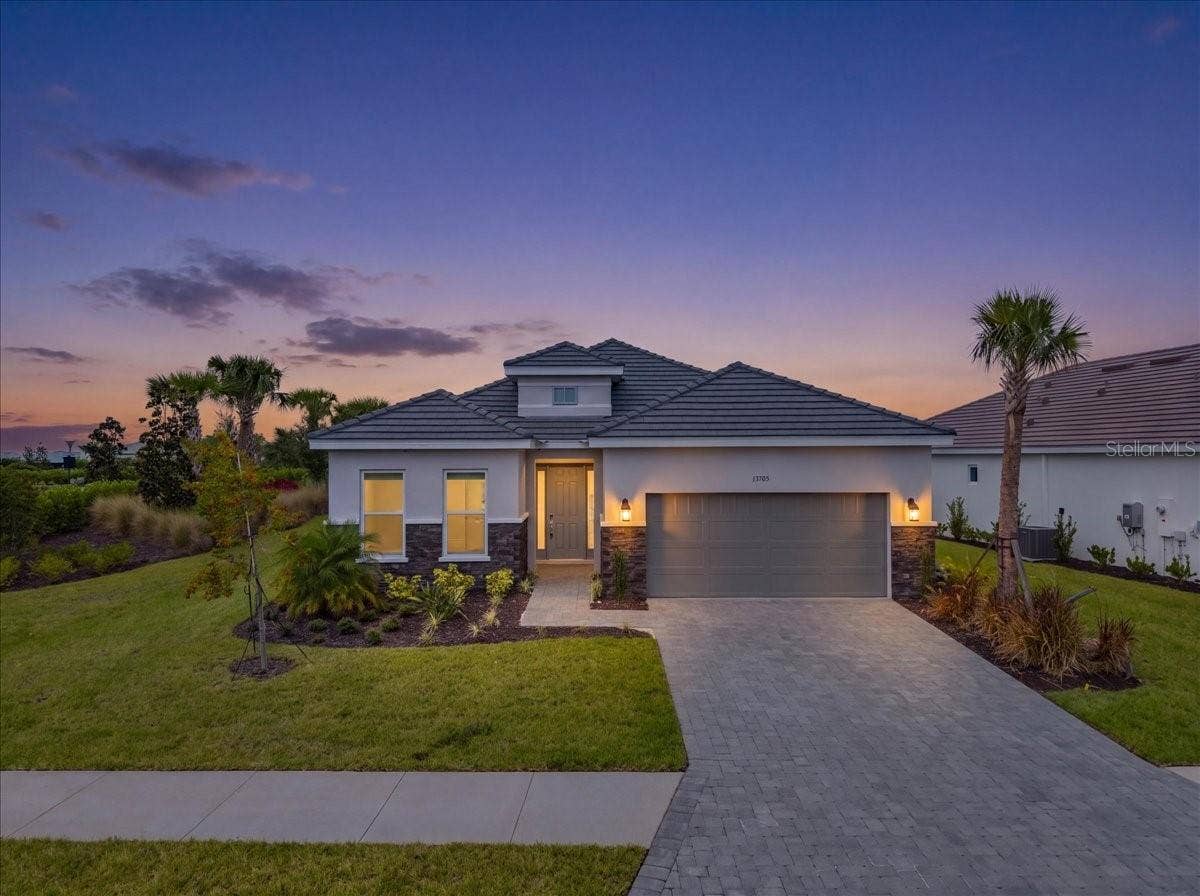 13705 IONA AVENUE, Palmetto, FL 34221 13705 IONA AVENUE, Palmetto, FL 34221
