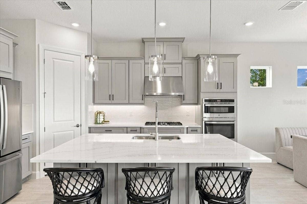 13705 IONA AVENUE, Palmetto, FL 34221 Kitchen with Built in Appliances!