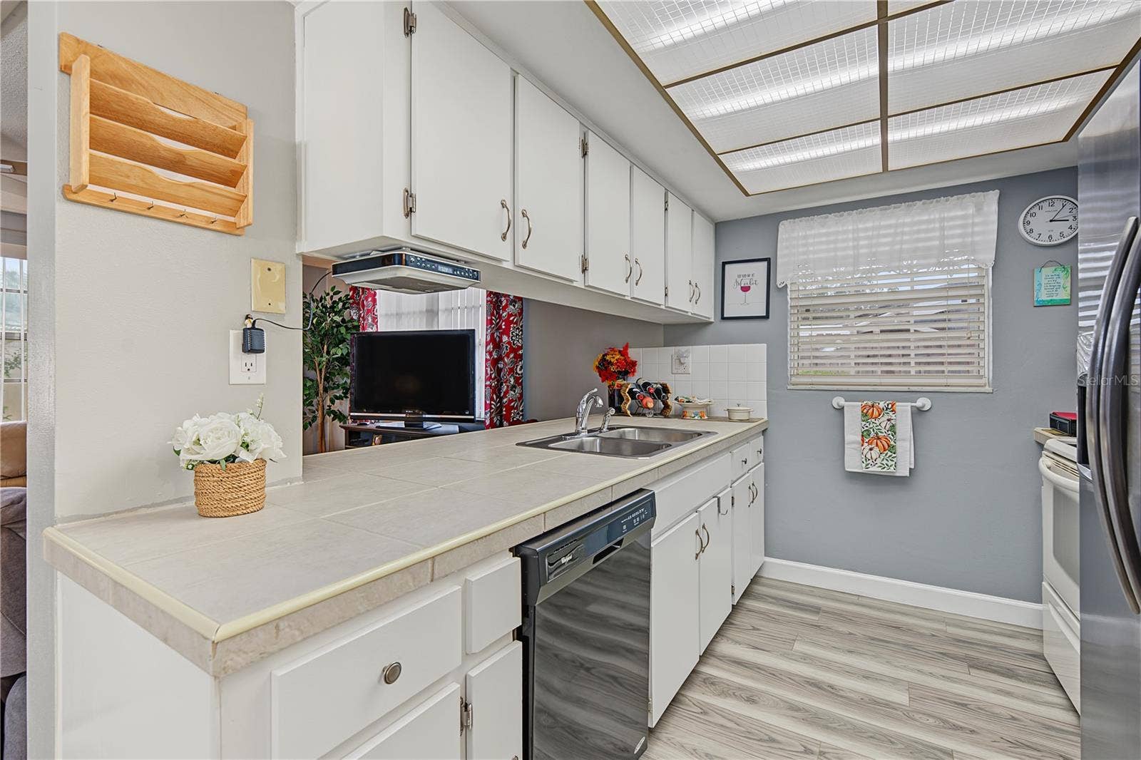 7512 HOLLY LAKE LANE, New Port Richey, FL 34653 7512 HOLLY LAKE LANE, New Port Richey, FL 34653