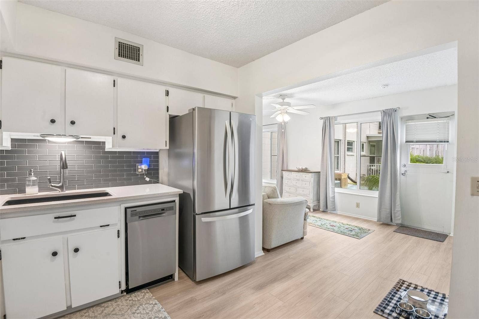 2461 RHODESIAN DRIVE, #15, Clearwater, FL 33763