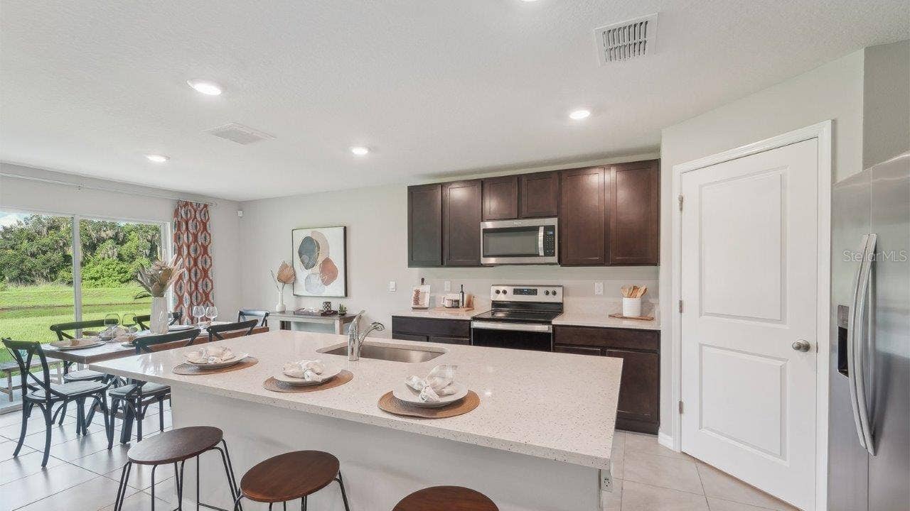 7662 WHEAT STONE DRIVE, Zephyrhills, FL 33540 7662 WHEAT STONE DRIVE, Zephyrhills, FL 33540