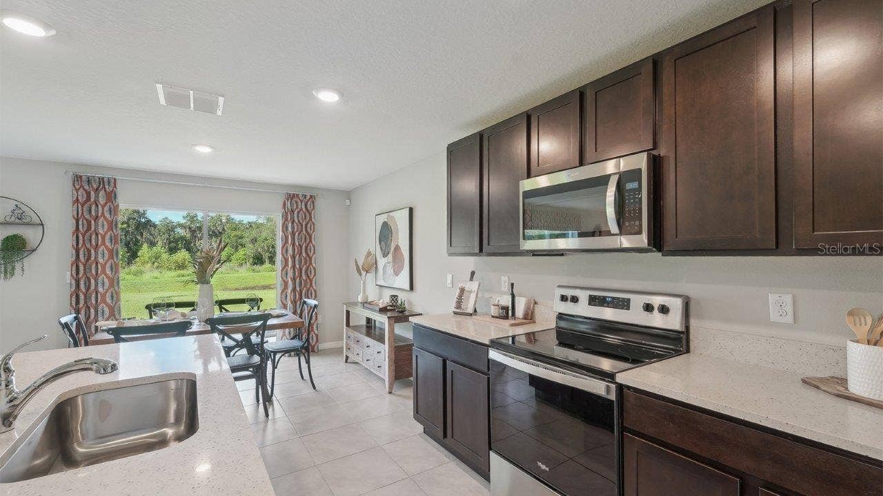 7662 WHEAT STONE DRIVE, Zephyrhills, FL 33540 7662 WHEAT STONE DRIVE, Zephyrhills, FL 33540