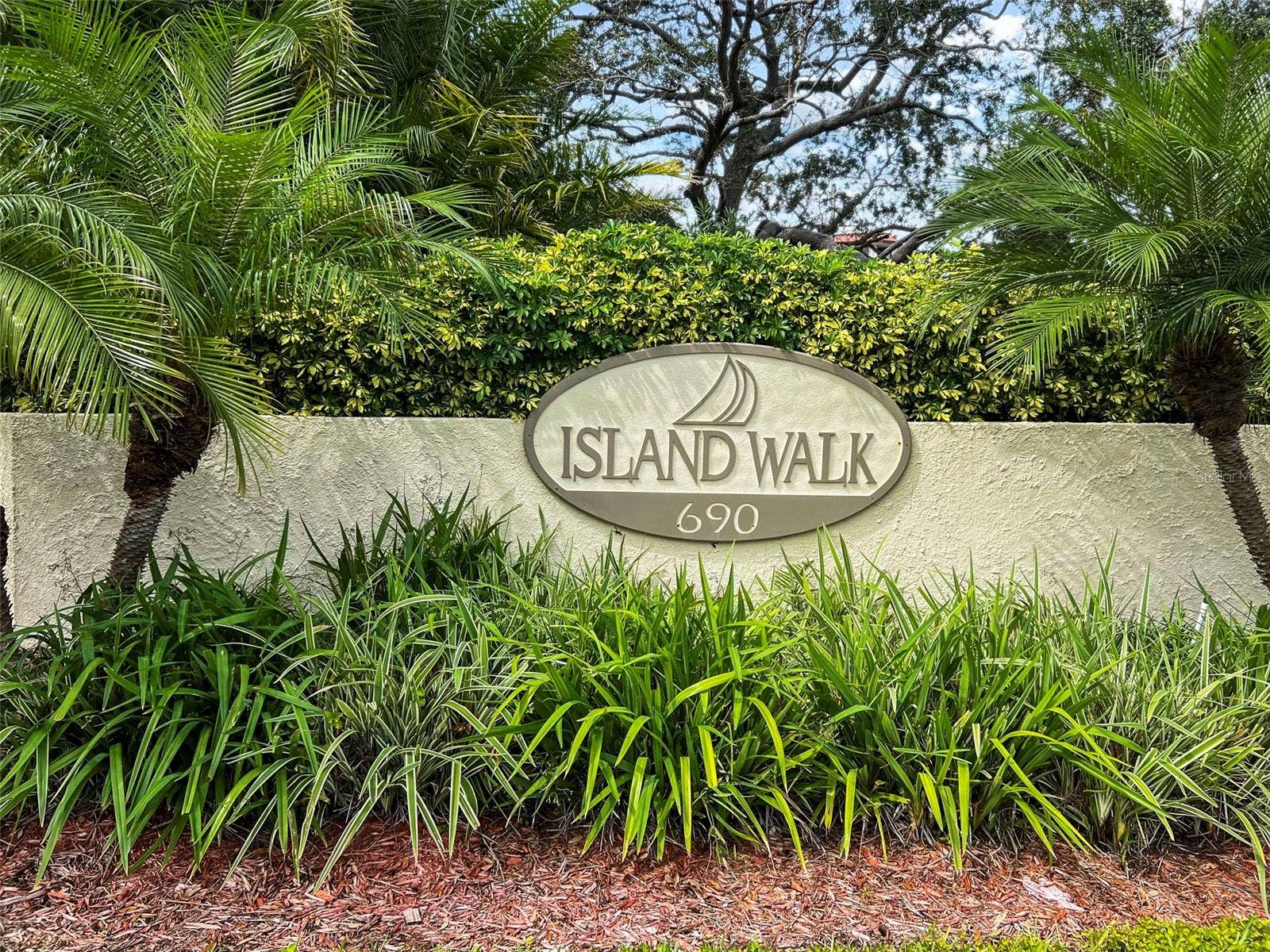 690 ISLAND WAY, #606, Clearwater, FL 33767 Welcome to Island Walk!