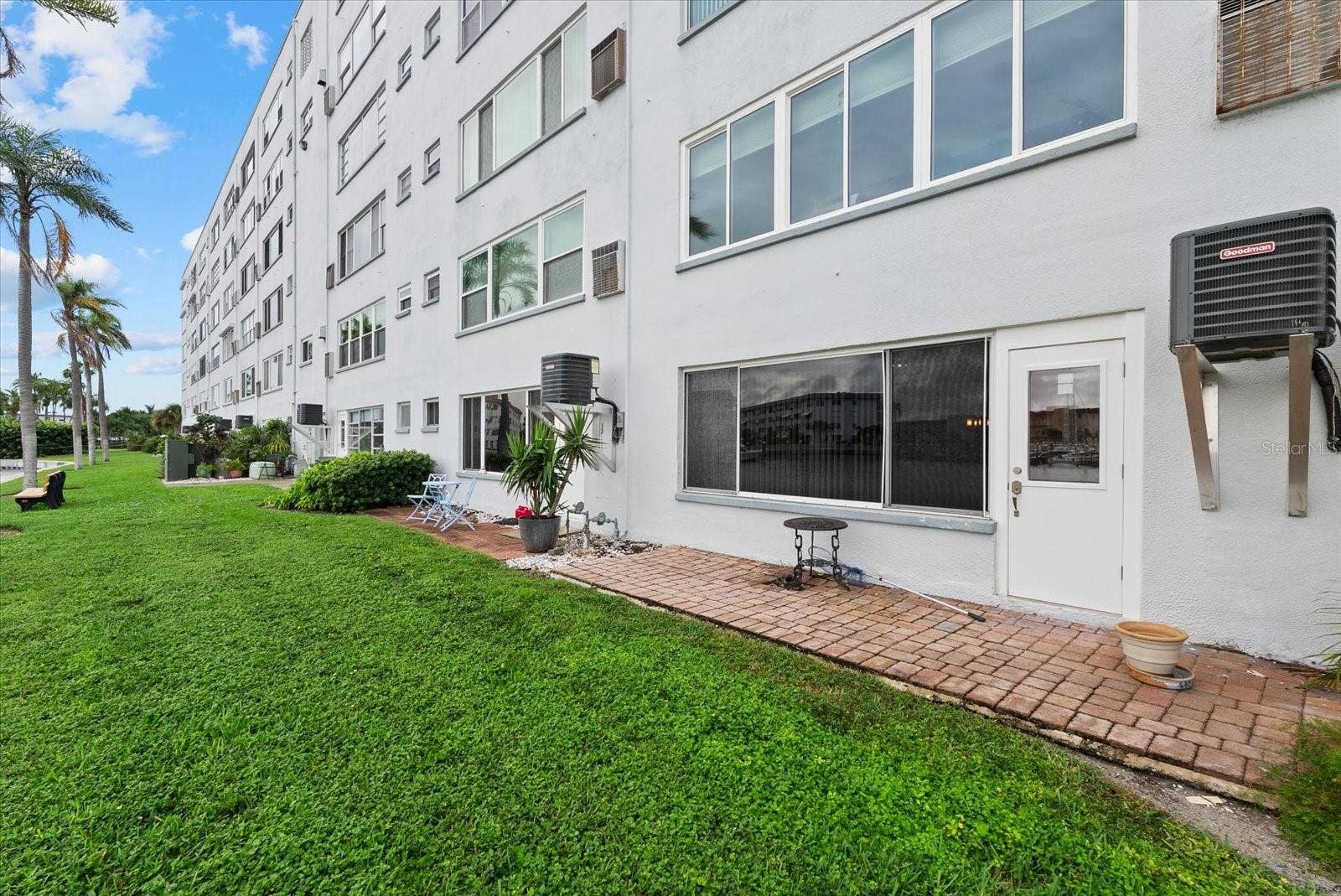 5925 SHORE BOULEVARD S, #105, Gulfport, FL 33707 5925 SHORE BOULEVARD S, #105, Gulfport, FL 33707