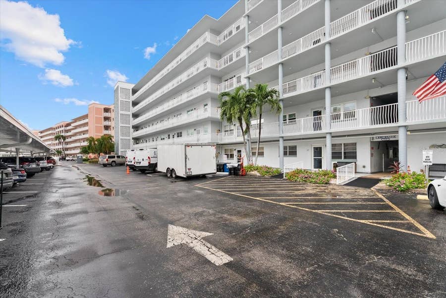 Property photo for 5925 SHORE BOULEVARD S, #105, Gulfport, FL