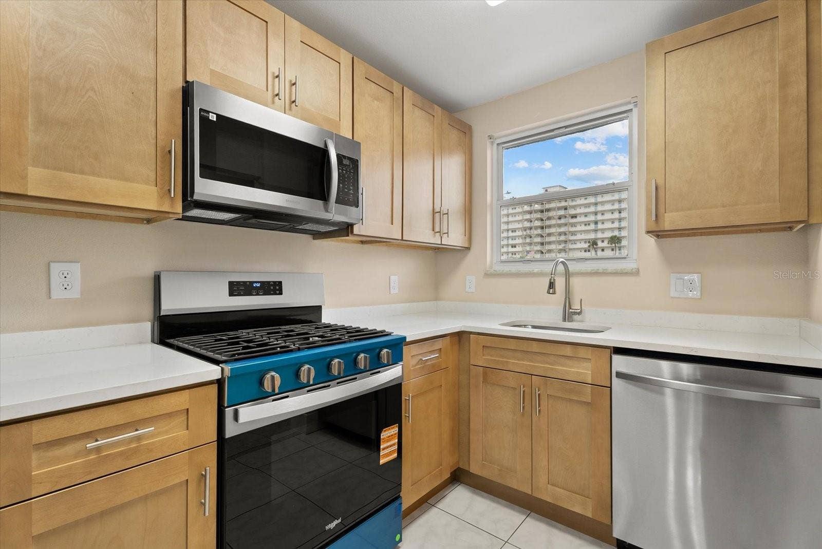 5925 SHORE BOULEVARD S, #105, Gulfport, FL 33707 5925 SHORE BOULEVARD S, #105, Gulfport, FL 33707