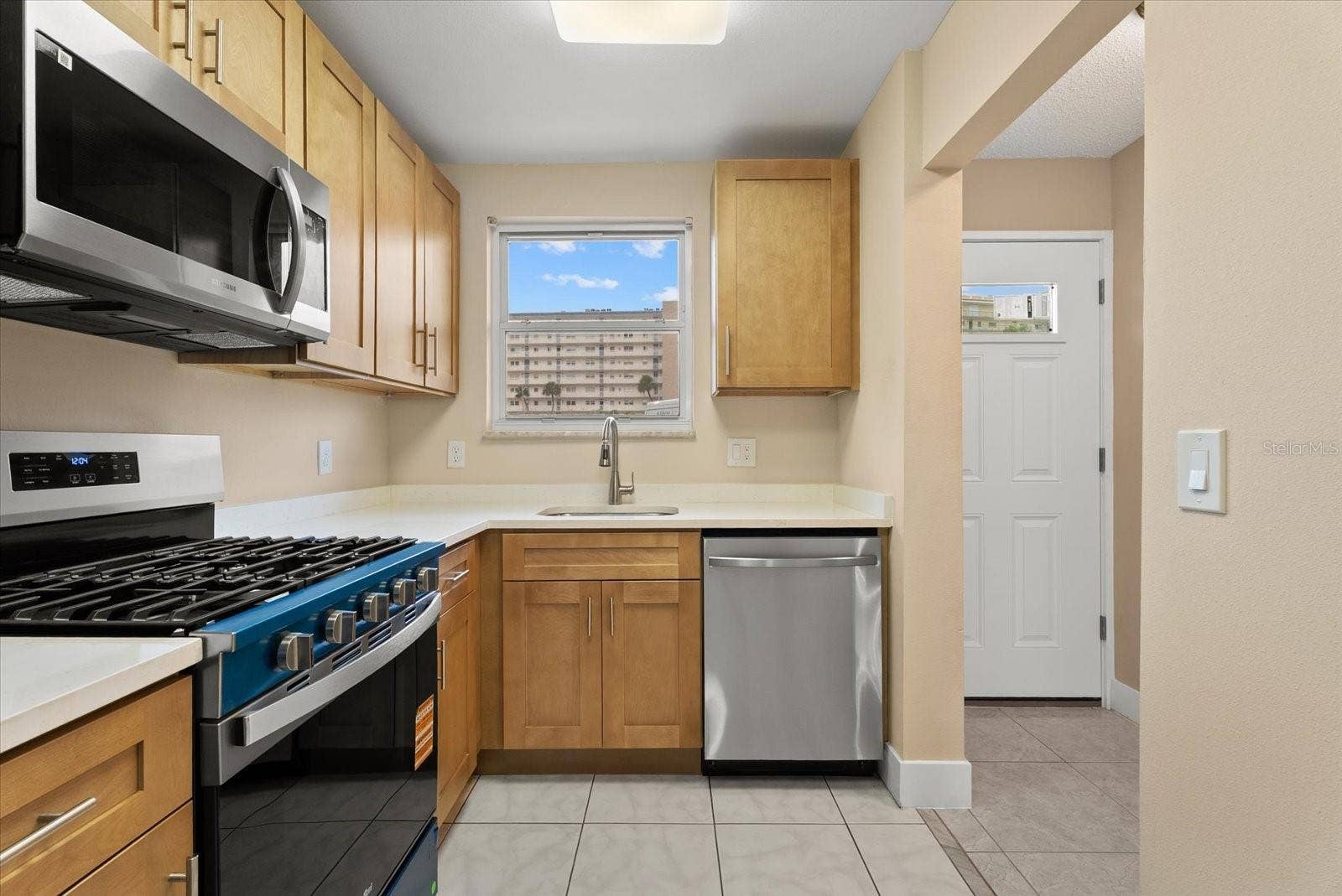 5925 SHORE BOULEVARD S, #105, Gulfport, FL 33707 5925 SHORE BOULEVARD S, #105, Gulfport, FL 33707