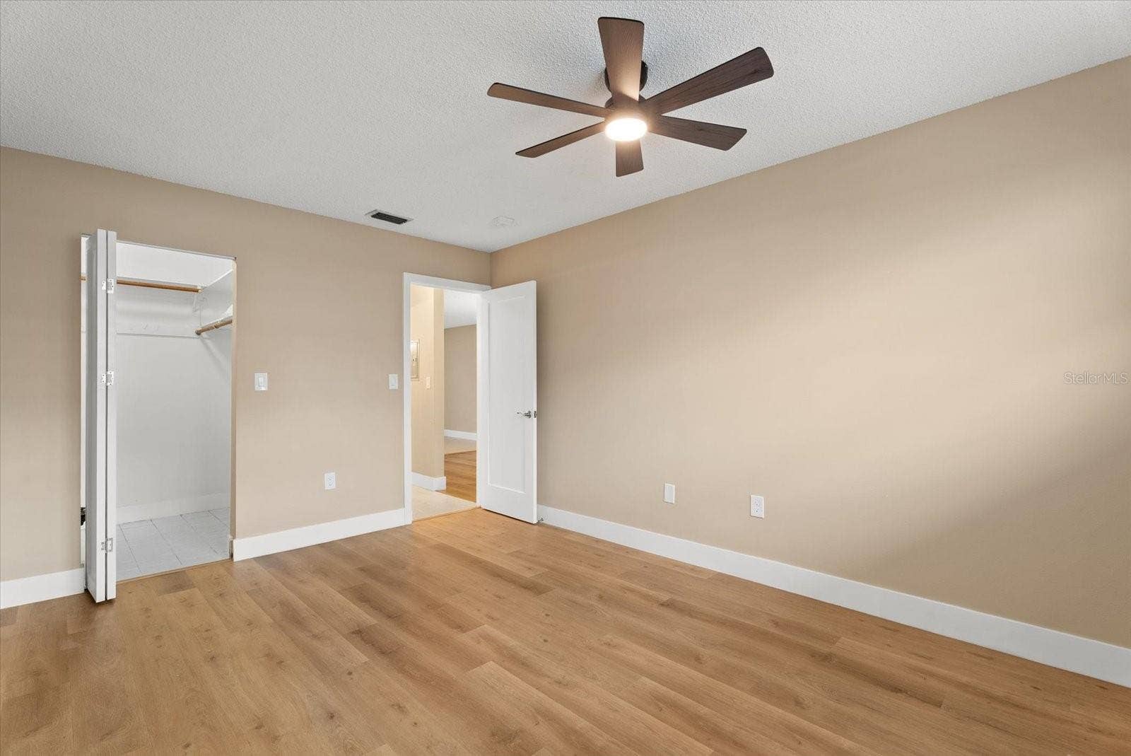 5925 SHORE BOULEVARD S, #105, Gulfport, FL 33707 5925 SHORE BOULEVARD S, #105, Gulfport, FL 33707