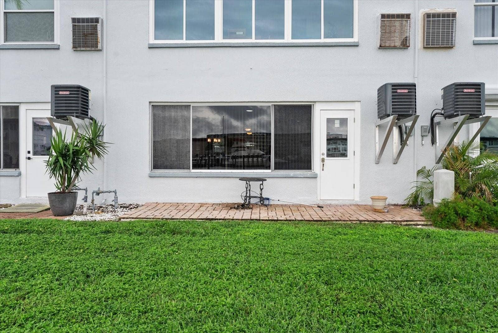 5925 SHORE BOULEVARD S, #105, Gulfport, FL 33707 5925 SHORE BOULEVARD S, #105, Gulfport, FL 33707